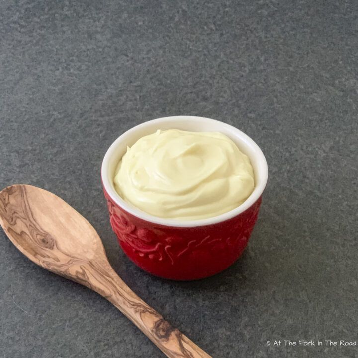 Homemade Low Carb Mayonnaise