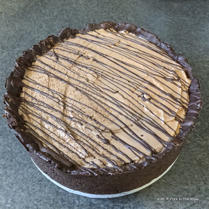 Low Carb Chocolate Cheesecake
